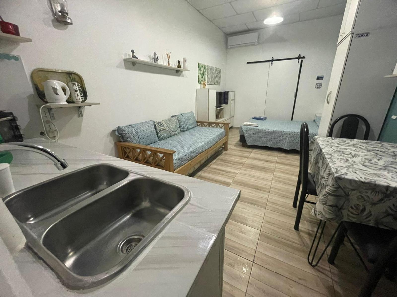 Ezeiza 1 Nuestro Lugar A 15 Minutos Del Aeropuerto Tranfer Opcional Desde Y Al Aeropuerto De Ezeiza Las 24 Horas Pet Friendly Esterno foto